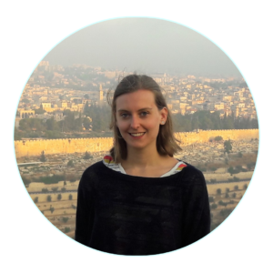 Profilfoto von Sarah aufgenommen in Jerusalem auf dem Ölberg mit Blick auf Jerusalem