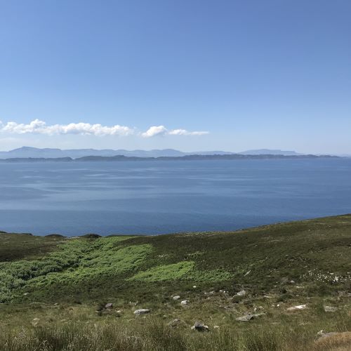 Ausblick aufs Meer in Schottland